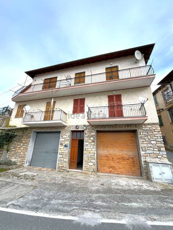 appartamento in vendita a Cosio d'Arroscia