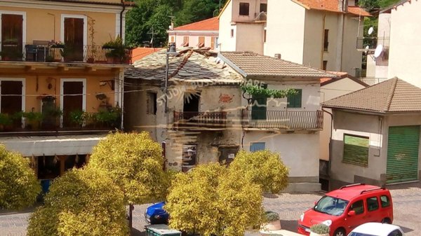 appartamento in vendita a Cosio d'Arroscia