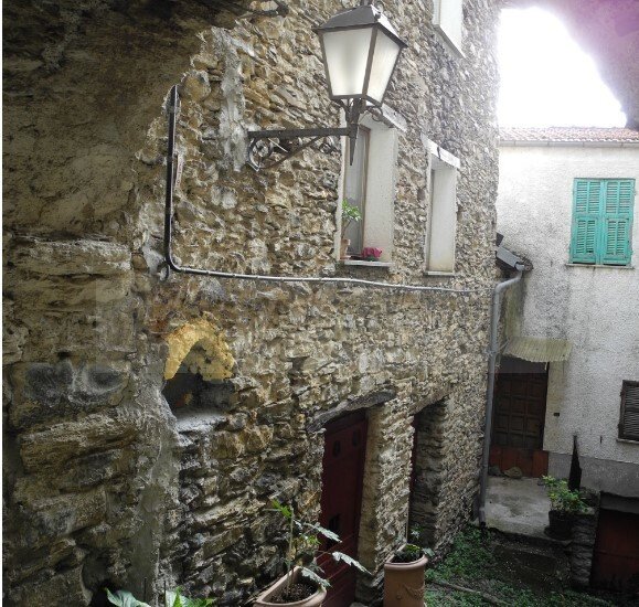 appartamento in vendita a Cosio d'Arroscia