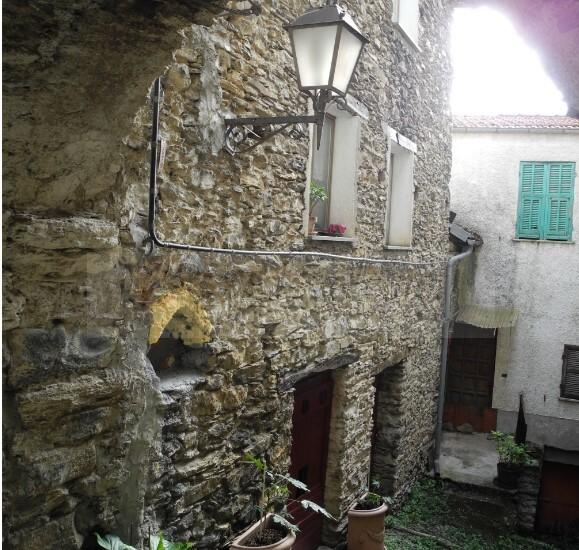 appartamento in vendita a Cosio d'Arroscia