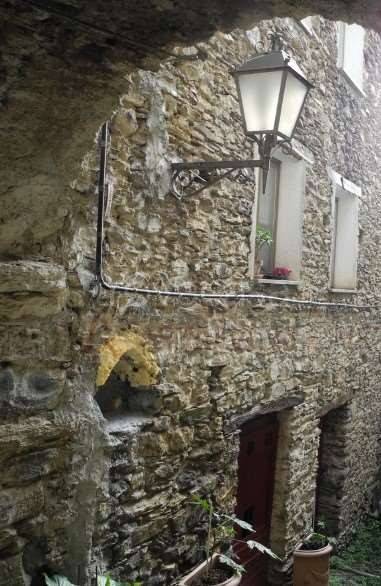 appartamento in vendita a Cosio d'Arroscia