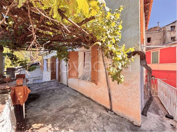 appartamento in vendita a Cosio d'Arroscia