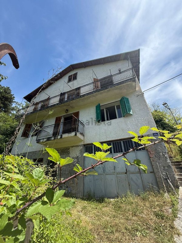 casa indipendente in vendita a Cosio d'Arroscia