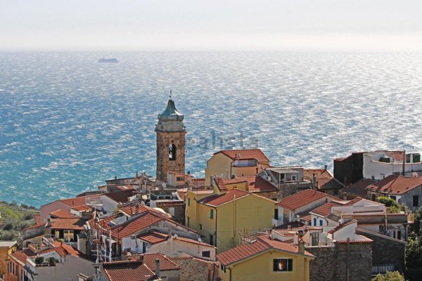 appartamento in vendita a Costarainera
