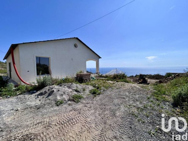 casa indipendente in vendita a Costarainera