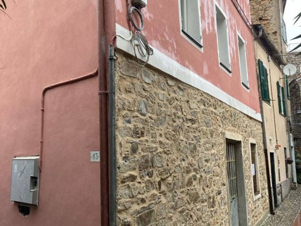 appartamento in vendita a Costarainera