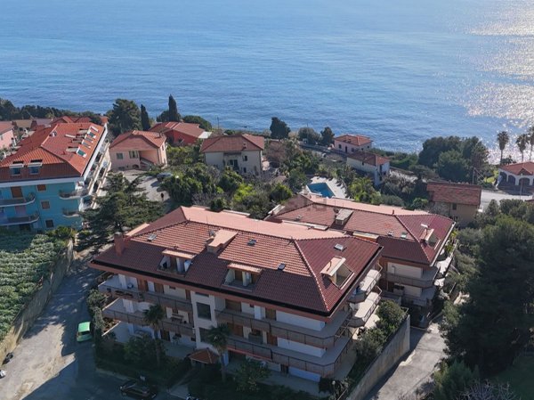 appartamento in vendita a Costarainera