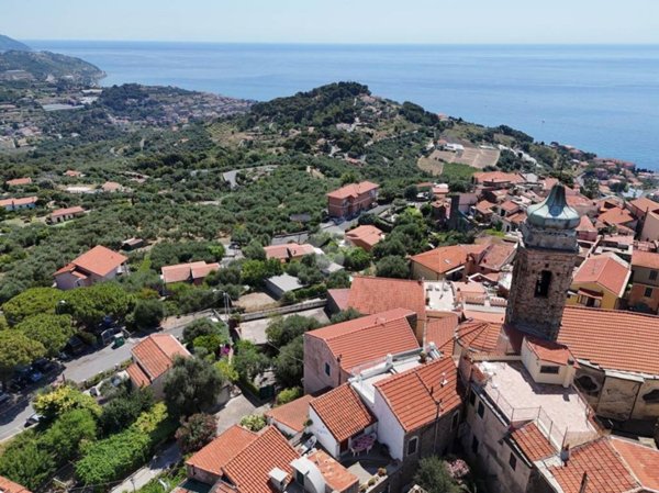 casa indipendente in vendita a Costarainera