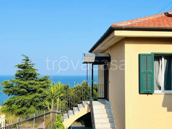 casa indipendente in vendita a Costarainera