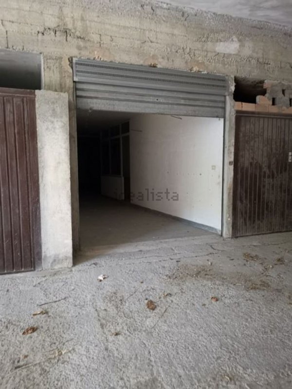 locale di sgombero in vendita a Costarainera