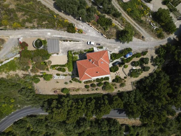 casa indipendente in vendita a Costarainera