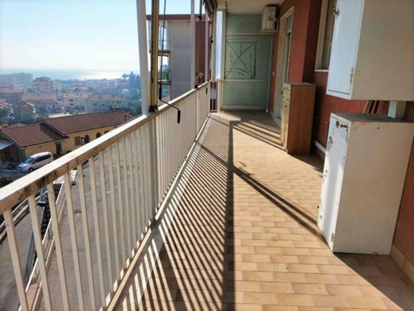 appartamento in vendita a Costarainera