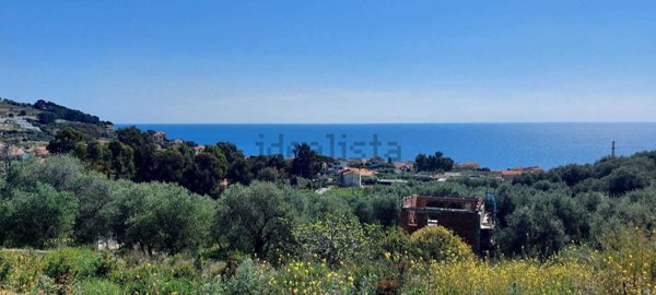 appartamento in vendita a Costarainera