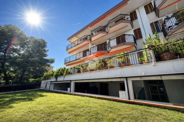 appartamento in vendita a Costarainera