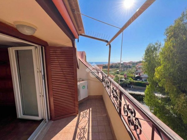 appartamento in vendita a Costarainera