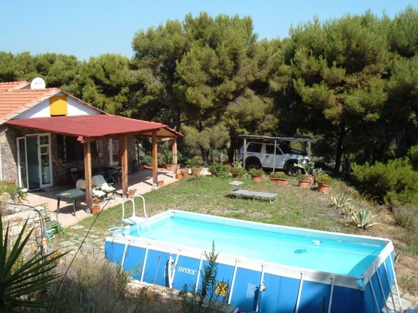 casa indipendente in vendita a Costarainera