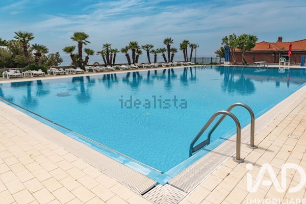 appartamento in vendita a Costarainera