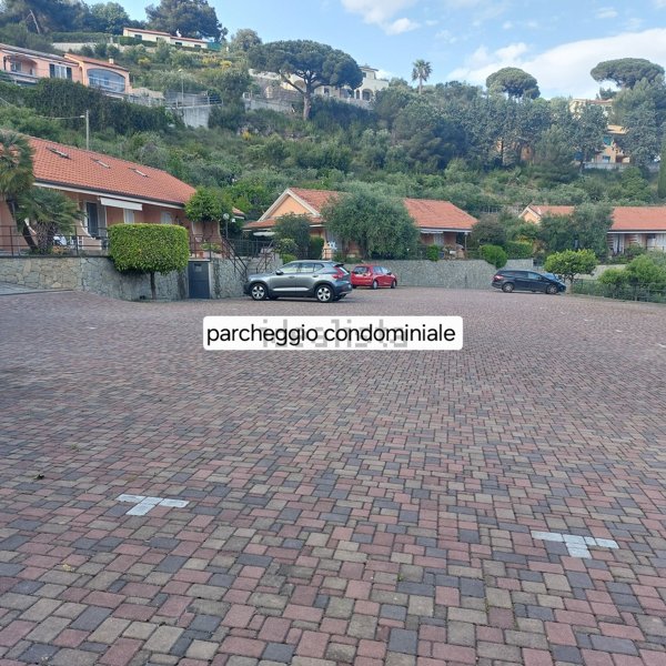 appartamento in vendita a Costarainera