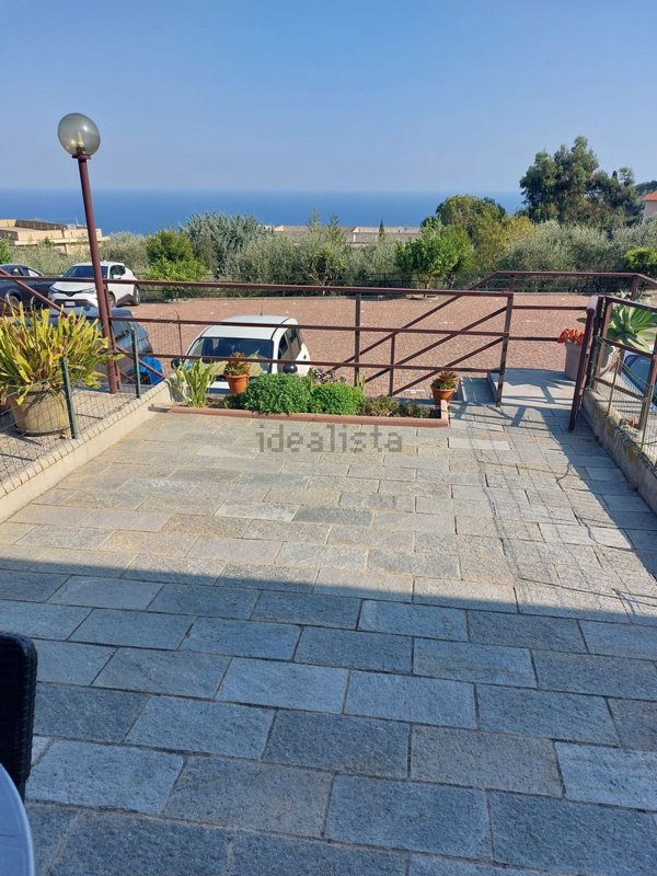 appartamento in vendita a Costarainera