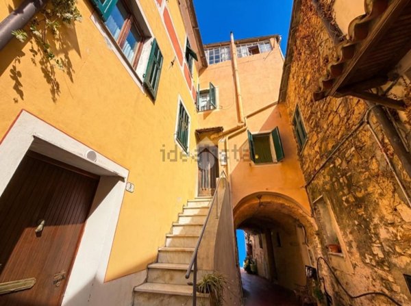 casale in vendita a Costarainera