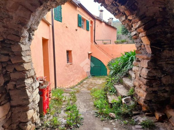 appartamento in vendita a Diano Arentino