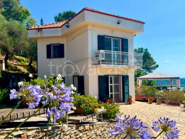 casa indipendente in vendita a Diano Arentino