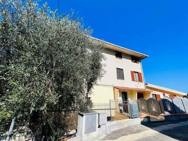appartamento in vendita a Diano Arentino