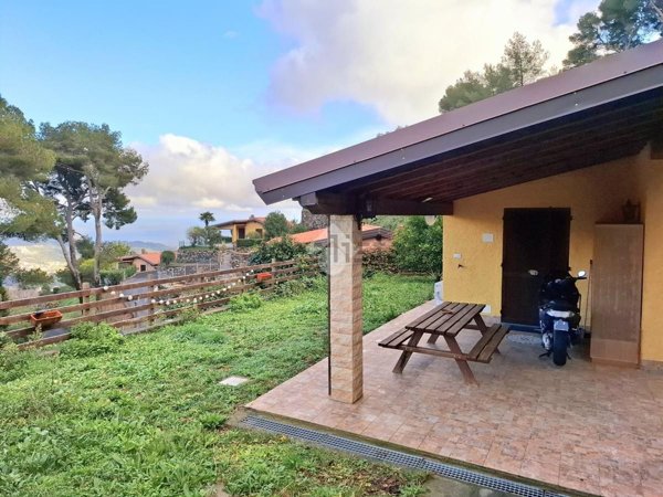 appartamento in vendita a Diano Arentino