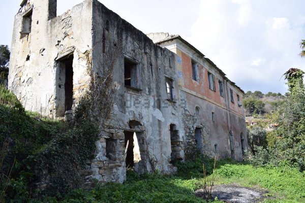 casa indipendente in vendita a Diano Arentino