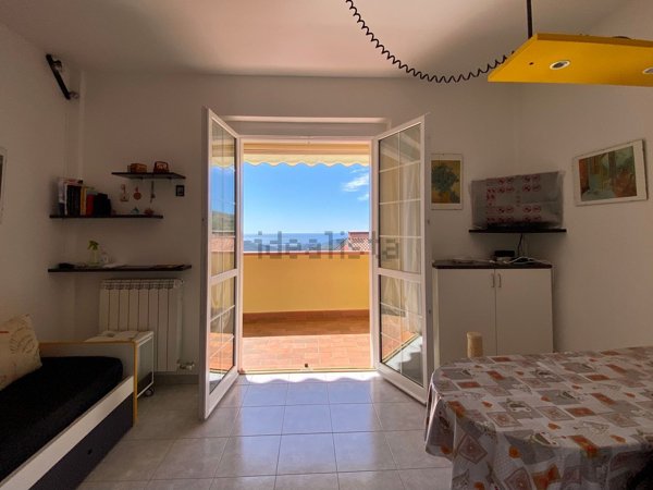 appartamento in vendita a Diano Arentino