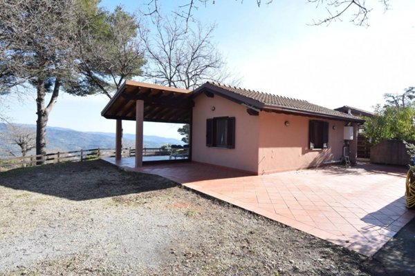 casa indipendente in vendita a Diano Arentino