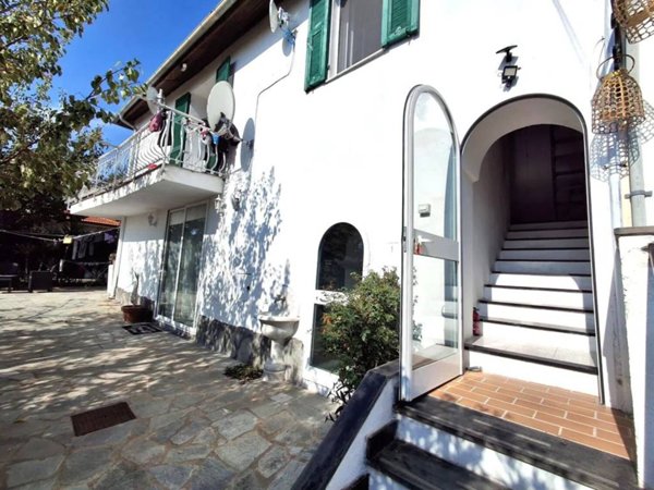 appartamento in vendita a Diano Arentino