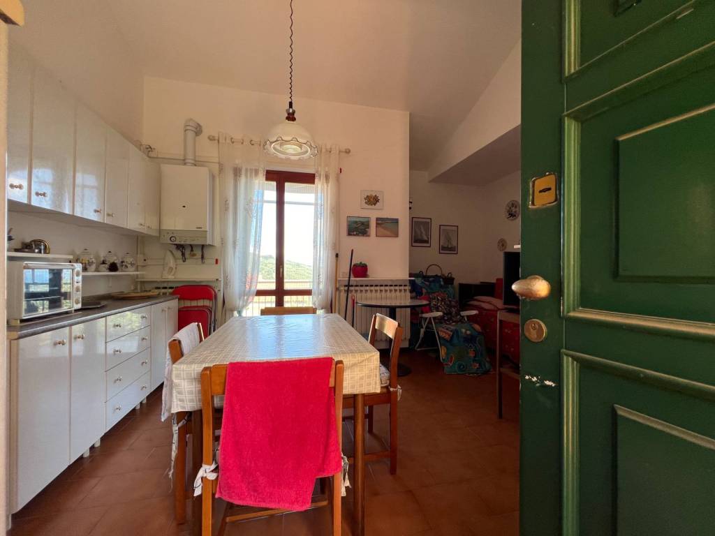 appartamento in vendita a Diano Arentino in zona Diano Borello