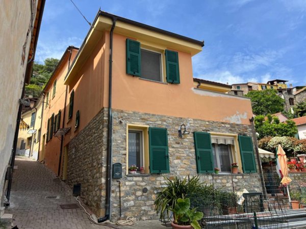 appartamento in vendita a Diano Arentino