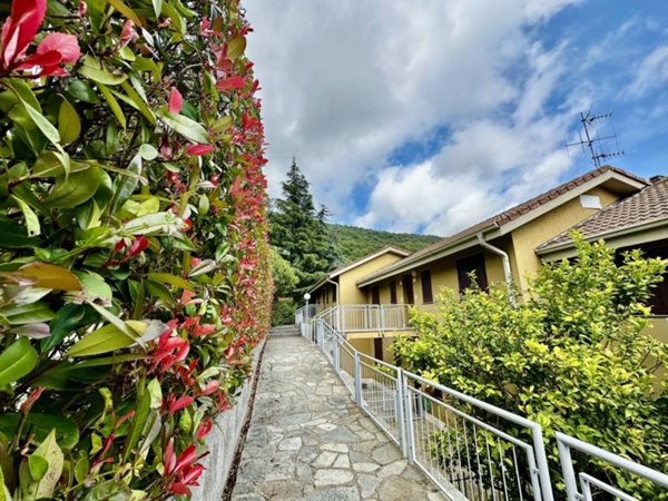 appartamento in vendita a Diano Arentino