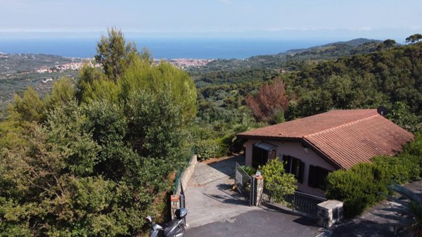 appartamento in vendita a Diano Arentino