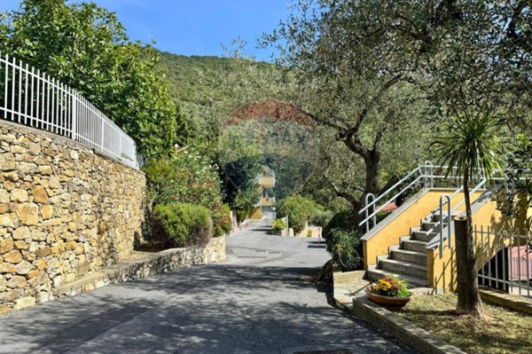appartamento in vendita a Diano Arentino