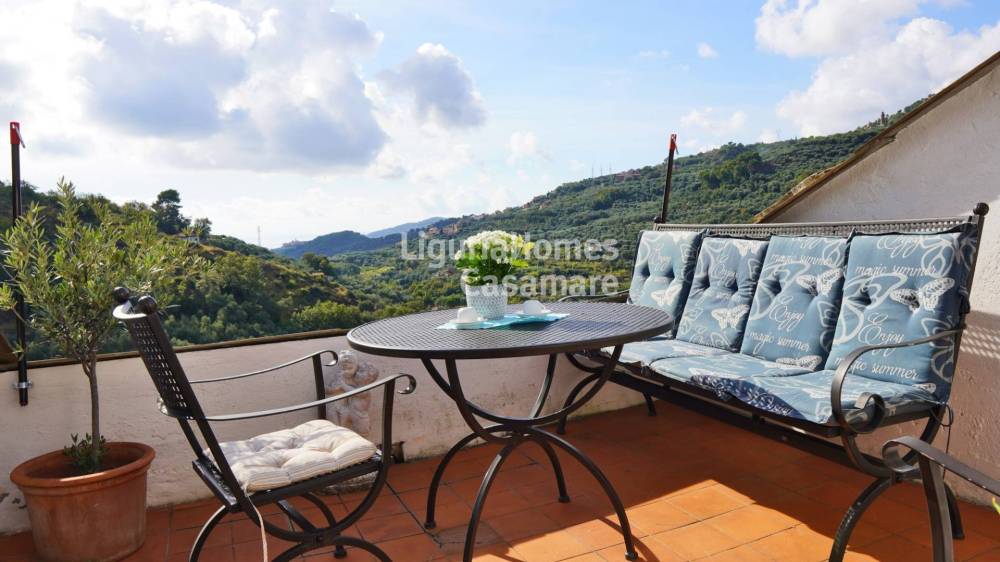 casa indipendente in vendita a Diano Arentino