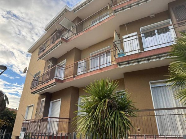 appartamento in vendita a Diano Arentino