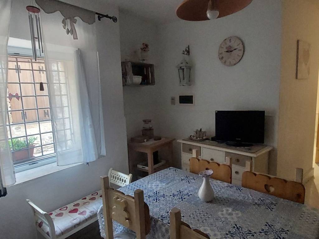 appartamento in vendita a Diano Arentino