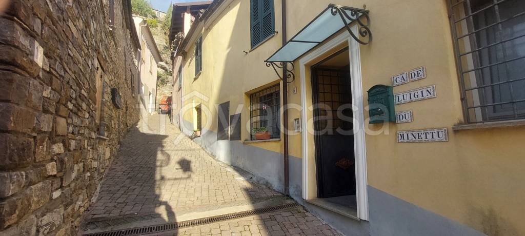 appartamento in vendita a Diano Arentino