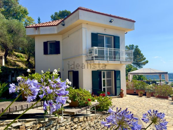 casa indipendente in vendita a Diano Arentino