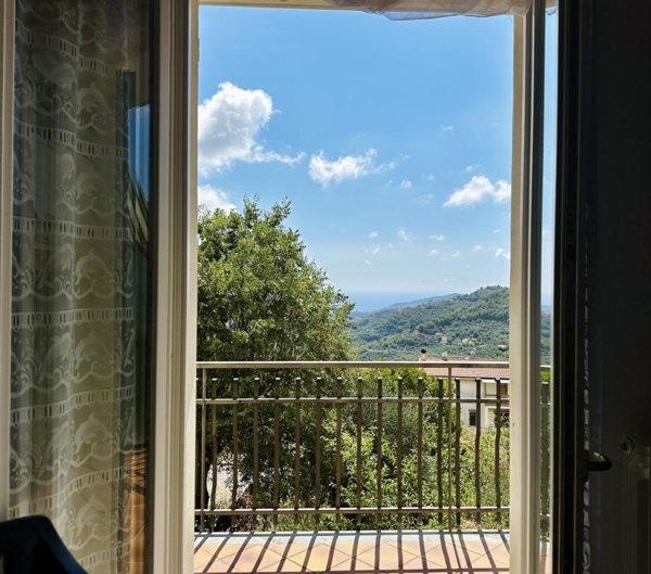appartamento in vendita a Diano Arentino in zona Diano Borello