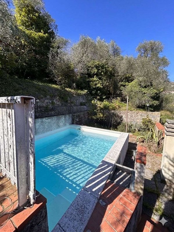 casa indipendente in vendita a Diano Arentino