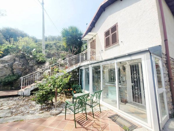 casa indipendente in vendita a Diano Arentino