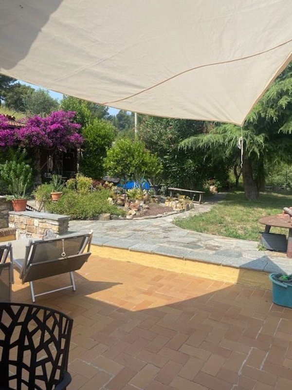 casa indipendente in vendita a Diano Arentino