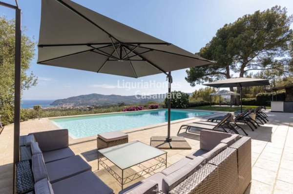 casa indipendente in vendita a Diano Arentino
