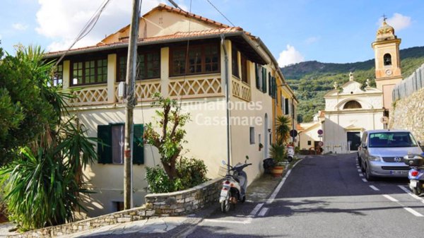 casa indipendente in vendita a Diano Arentino
