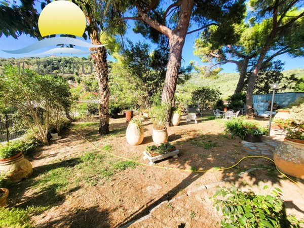 appartamento in vendita a Diano Castello