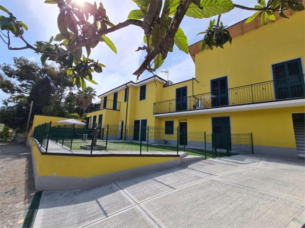 appartamento in vendita a Diano Castello